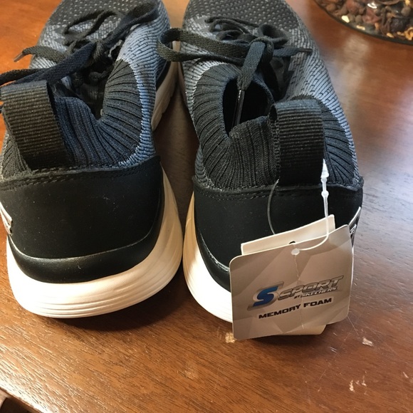 Skechers Sport Sneakers NWT - Picture 5 of 6